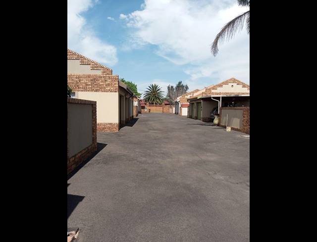 3 BEDROOM PROPERTY TO RENT IN PETERSFIELD